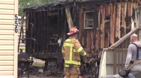 Family safely escapes burning Davie mobile home after possible lightning strike